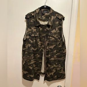 Camo Vest 2xl